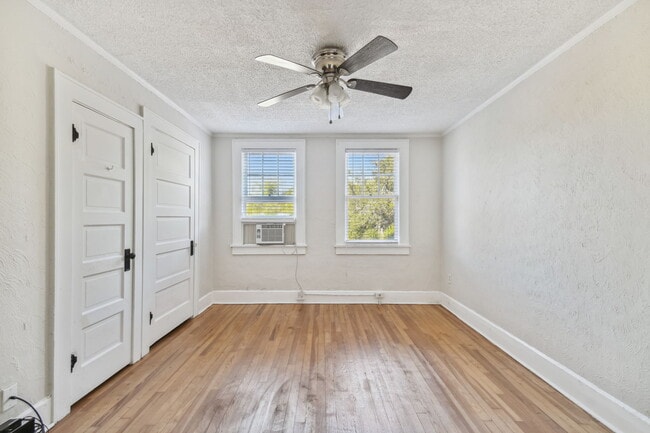 Photo - San Rafael Apartments