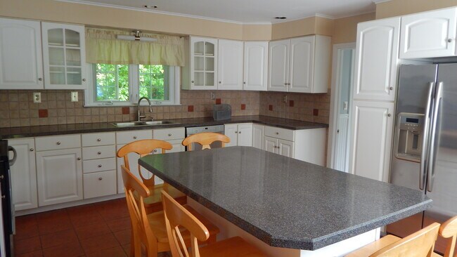 Photo - 274 Edison Rd Unidad A