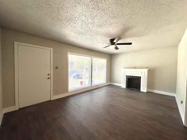 Photo - 2620 25th St