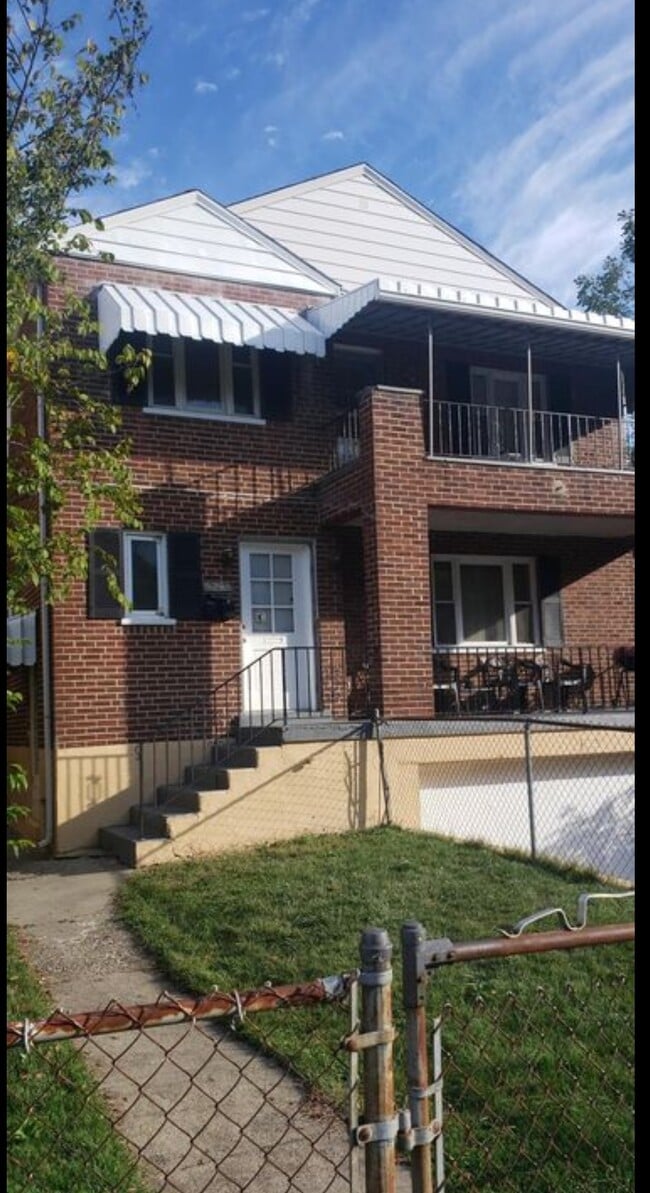 Building Photo - 5248 Newfield Ave Unit 5248 Newfield Ave Rental