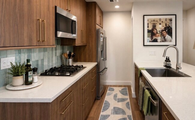 5 Lakeview Cir Unit 5