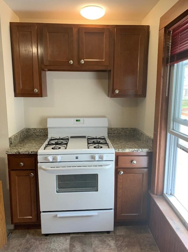 Photo - 90 School St Unidad 1