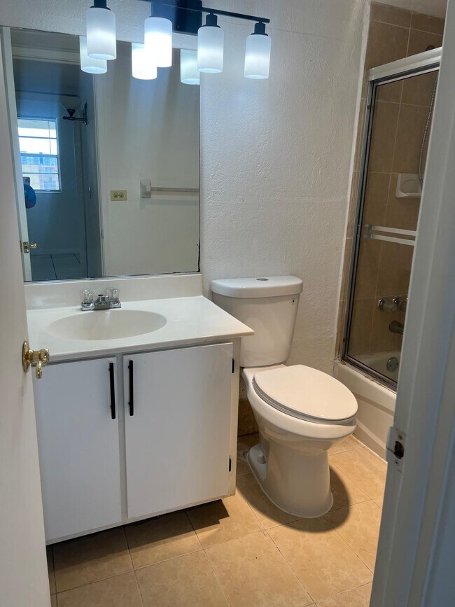 Photo - 801 NW 47th Ave