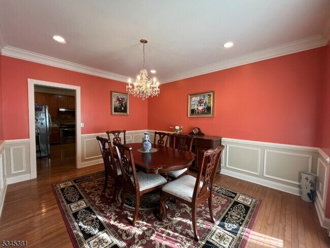 Photo - 43 Georgetown Ct