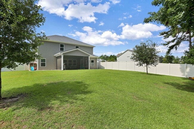 Photo - Spacious 4 bedroom 3 bath home with loft