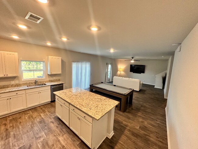 Photo - 321 Sweetbay Dr