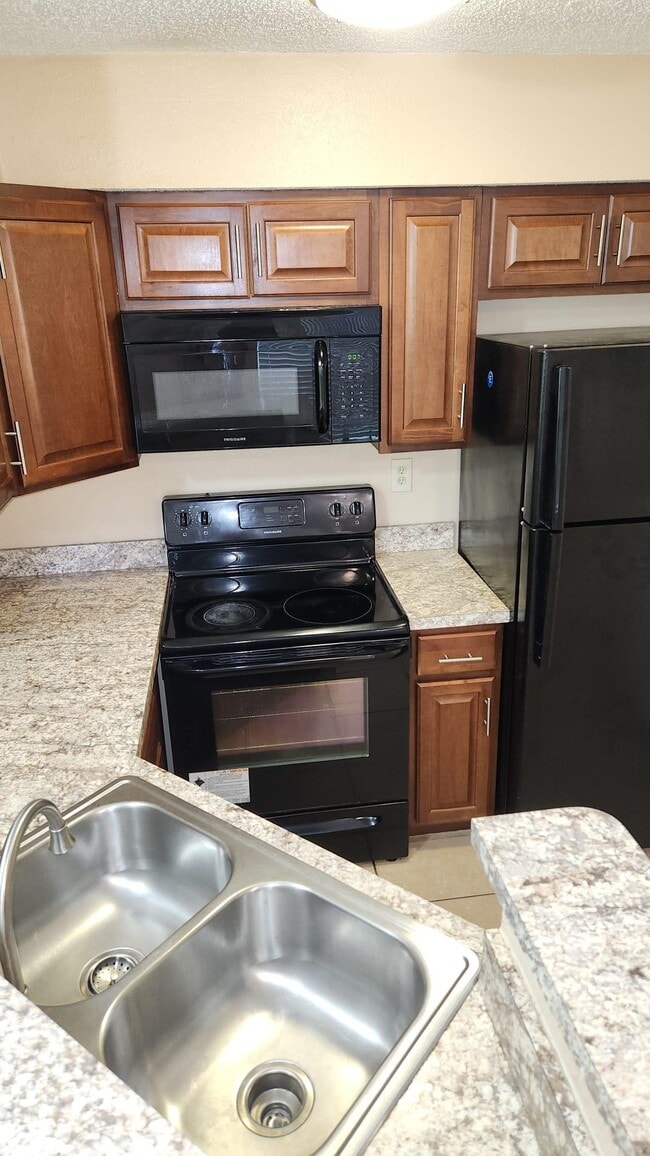 Photo - 8636 Mallard Reserve Dr Condo Unit 102