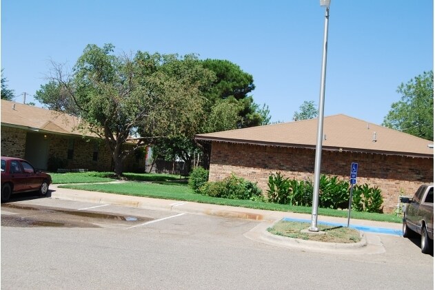 Photo - College Heights