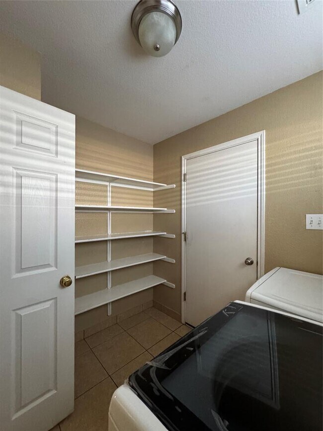 Photo - 104 Golden Gate Dr