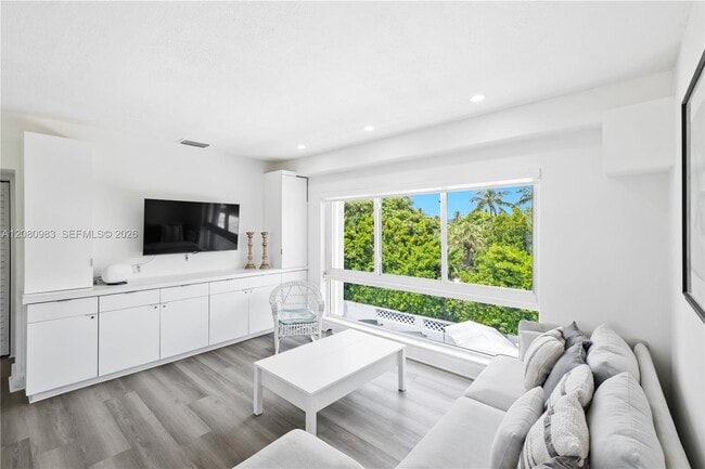 9920 Collins Ave Unit 21