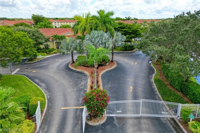 Photo - 8294 Key Royal Cir Unit 1633