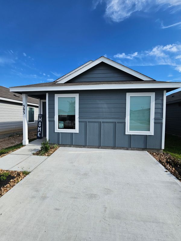 Building Photo - 393 Rd 590106