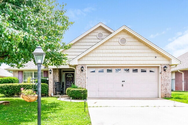 Building Photo - 4056 Cambridge Dr Rental