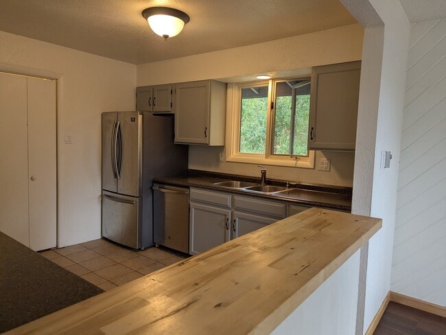 Photo - 2560 Cortina Ln