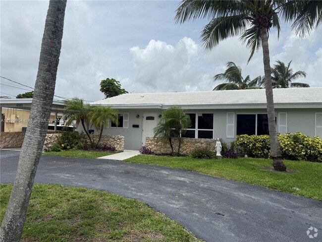 Building Photo - 4331 NW 10th St Rental