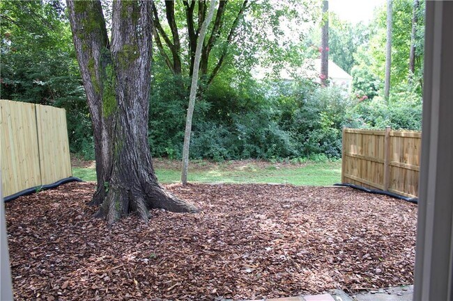 Photo - 211 Goshen Ln Unidad 211