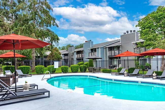 Riverside Park Apartments