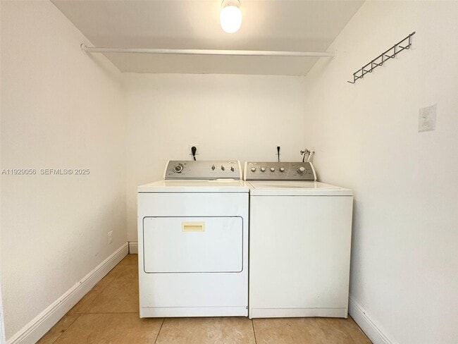 Photo - 2406 McKinley St