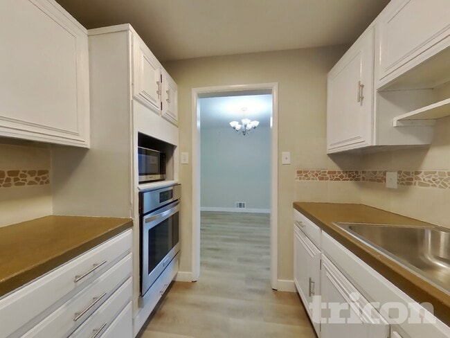 Photo - 1952 S Tennyson St