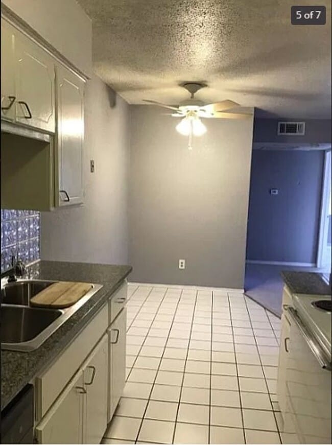 Photo - 1-bed, 1-bath apartment with washer and dryer provided Unit #108