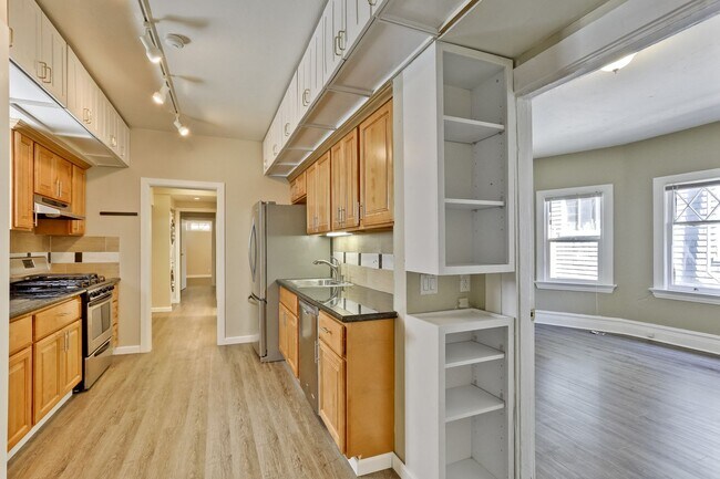 Photo - 1425 Walnut St Unit Lower