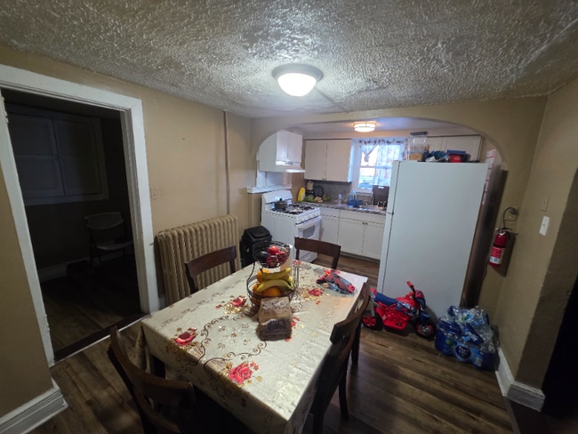 Photo - 328 W Peach St Unit c