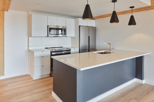 Photo - 29 Lenox St Unidad 502B