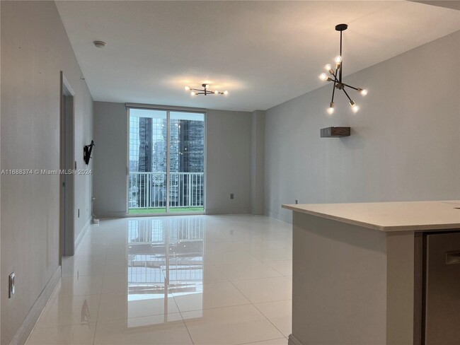 Photo - 1250 S Miami Ave Condominio Unidad #1110