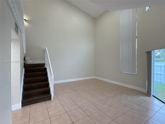 Photo - 2202 San Remo Cir