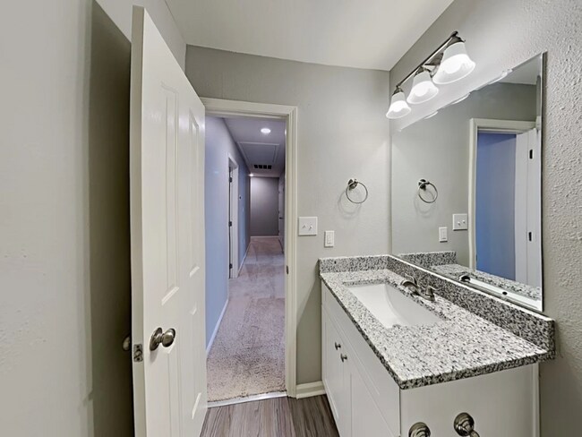 Building Photo - 345 Hunslet Cir