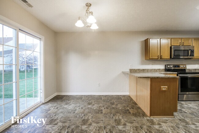 Photo - 2304 Burgundy Way