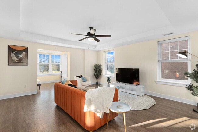 Building Photo - 457 E Kirby St Rental