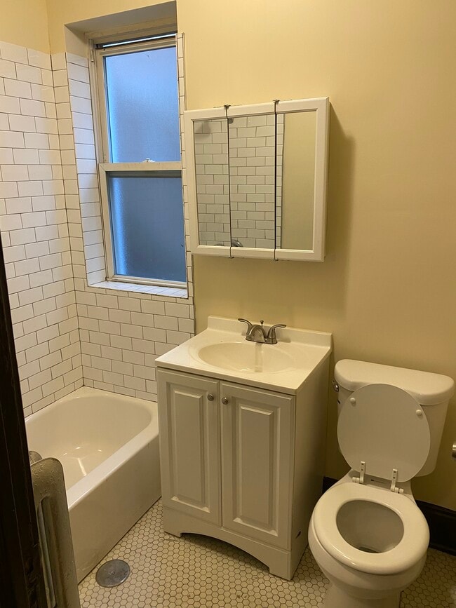 Photo - 7437 S King Dr Unidad 1E