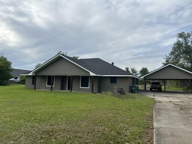 2385 Leonard Rd