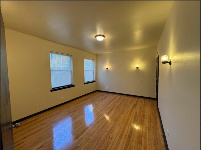 Photo - 1 bedroom in Chicago IL 60619 Unidad 1W
