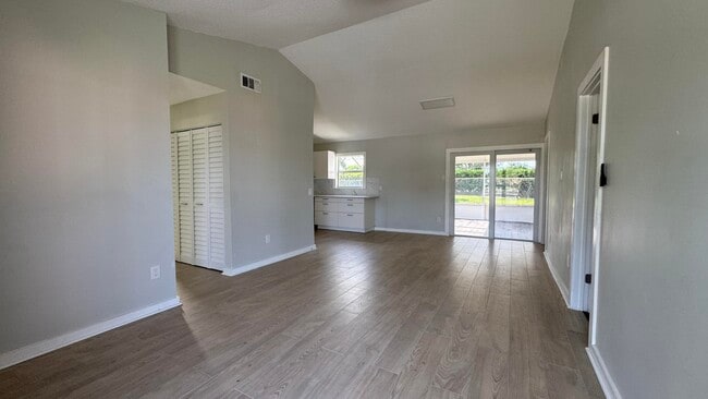 Photo - 8395 Garden Gate Pl