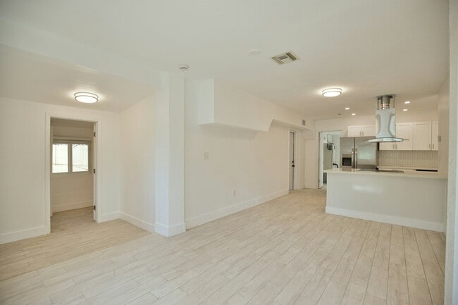 Photo - 1019 41st St