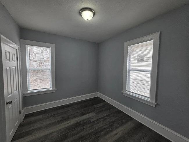 Photo - 1271 N 43rd St