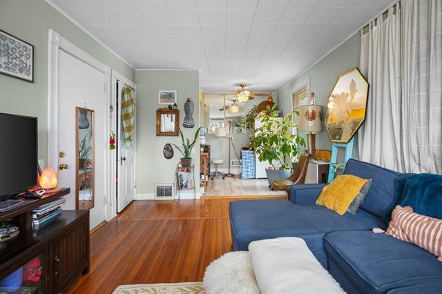 1140 E Johnson St Unit 4