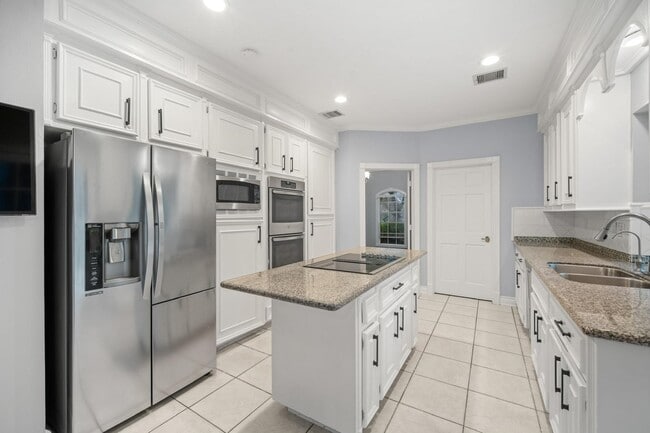 Photo - 3622 Springhill Ln