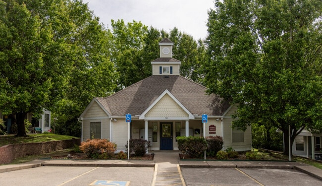 Photo - Heritage Park Apartments