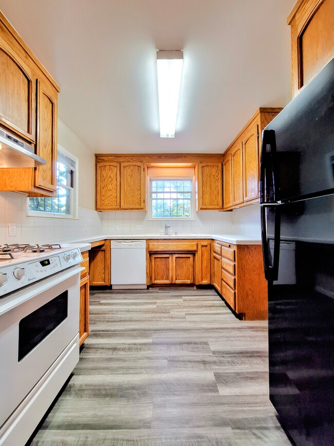 1505 Lincoln Ave