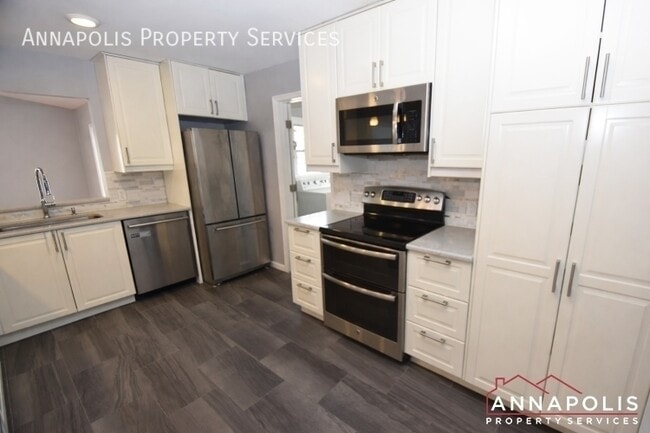 Photo - 1027 Springhill Way