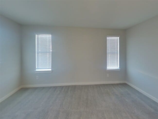 Photo - 9835 Willow Creek Commerce Dr