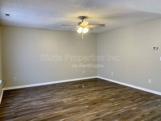Photo - 505 N Dickson St Unit B3