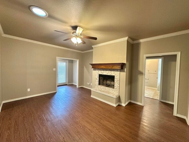 Photo - 9807 Waco Ave