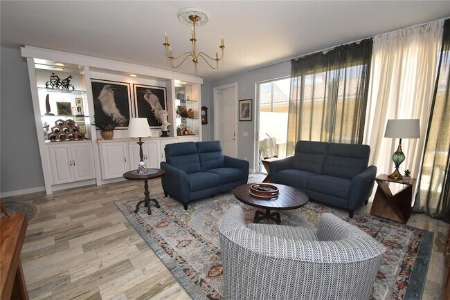 Photo - 5397 Davini St