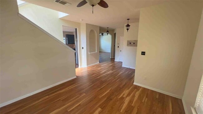 Photo - 709 Rusk Rd