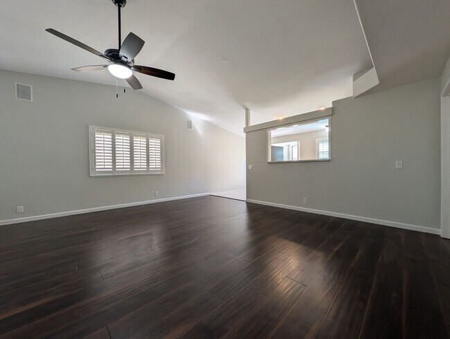 Photo - 2-BEDROOM CONDO AVAILABLE FOR RENT IN WEST...