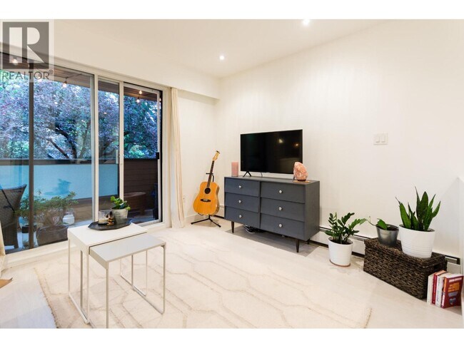 2190 W 7th Ave Unit 219